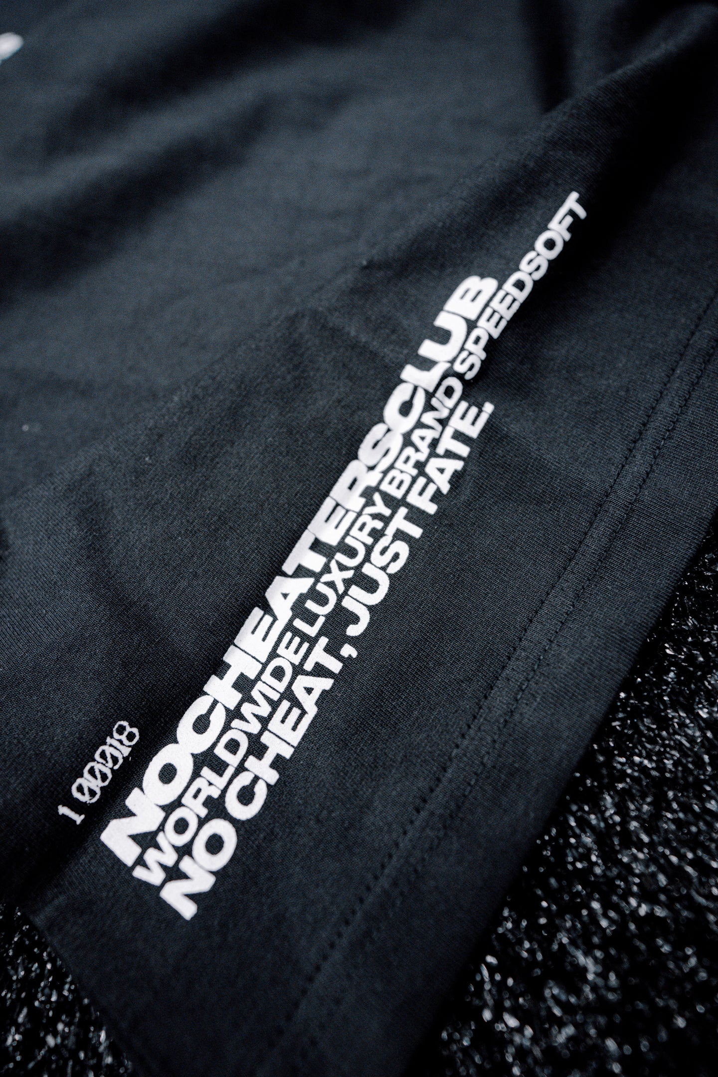 T-SHIRT SIGNATURE // NOCHEATERSCLUB